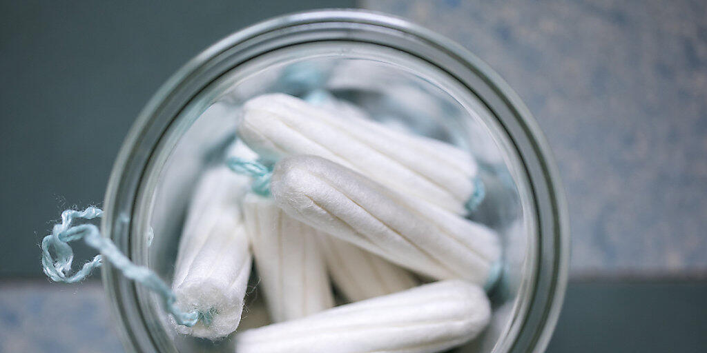 Weniger Mehrwertsteuer für Tampons fordert eine am internationalen Frauentag in der Schweiz lancierte Petition. (Themenbild)