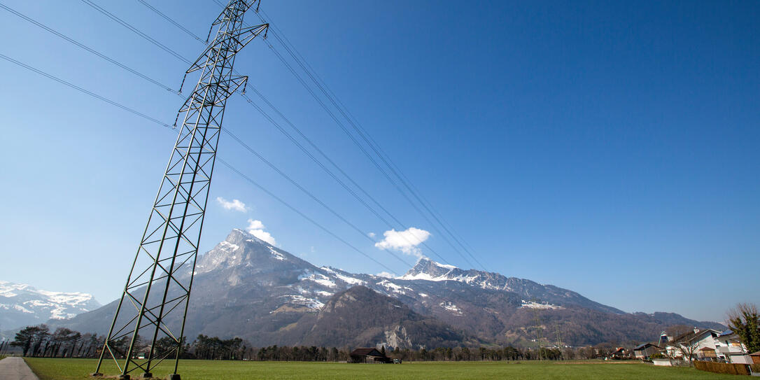 Hochspannungsleitung in Balzers