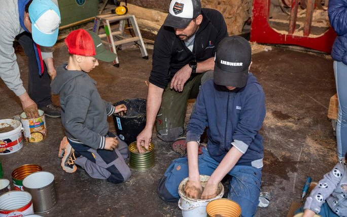Umweltputzete und Basteln von Nisthilfen in Triesenberg (18.04.2026)