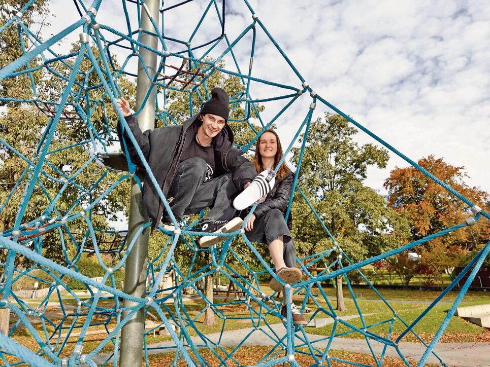 Hoch hinaus auf dem Klettergerüst ging es in Mauren.