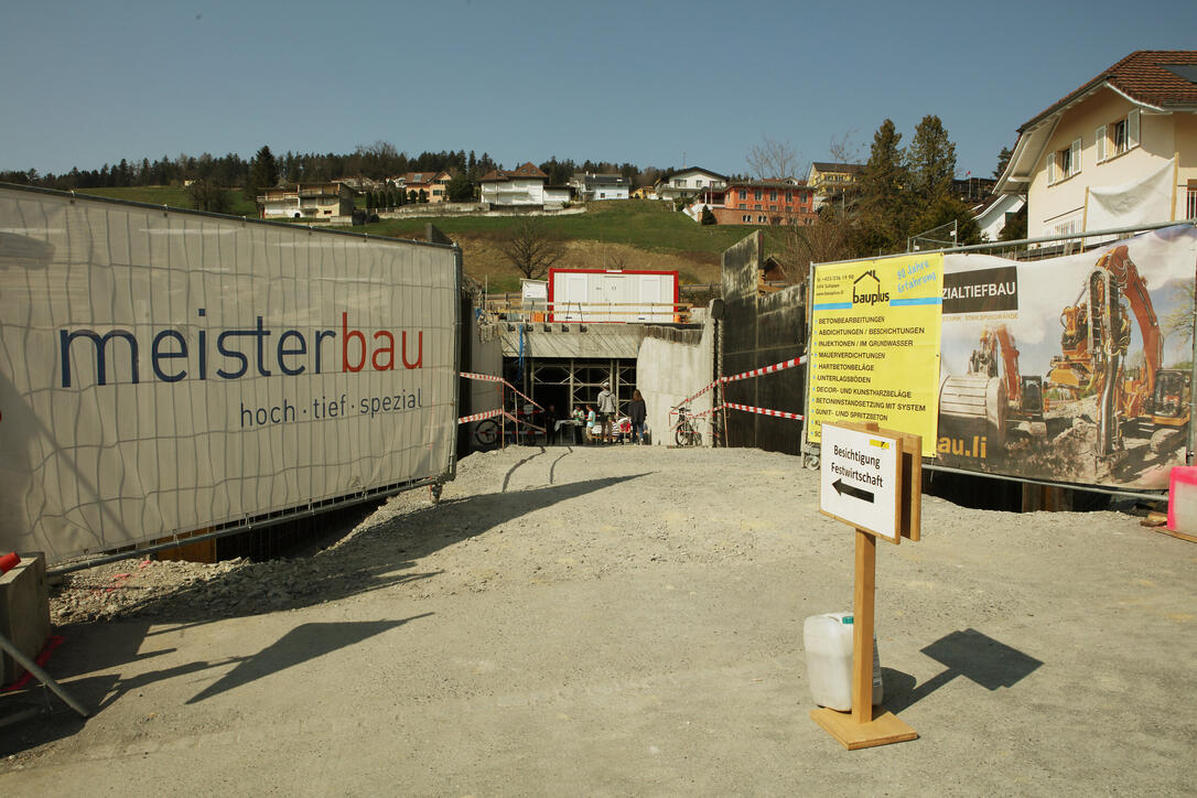 Tag der offenen Baustelle Kindergarten und Doppelturnhalle in Ma