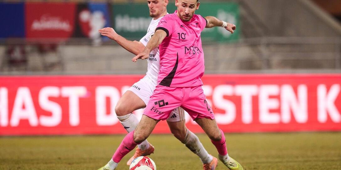 Milos Cocic (r.) brachte den FC Vaduz mit dem zweiten Ausgleich wieder zur&uuml;ck ins Spiel.