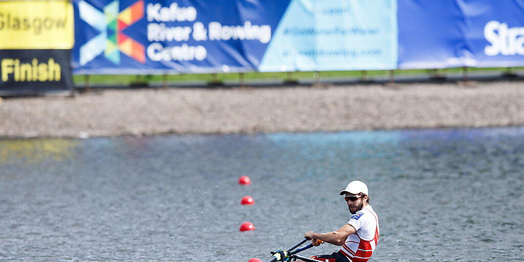 Michael Schmid rudert souverän in den WM-Halbfinal