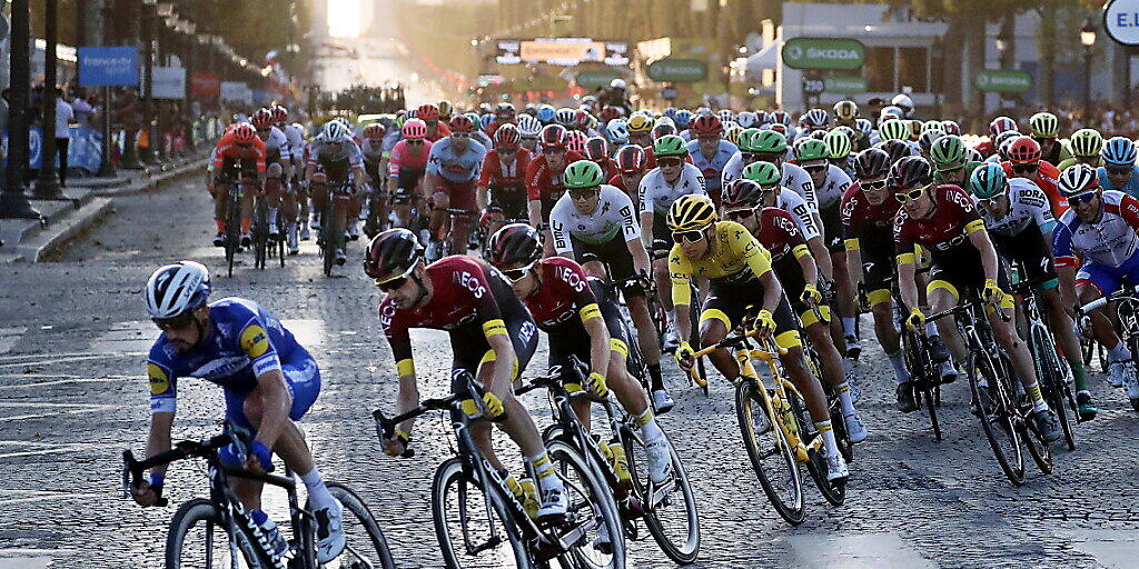 Die Tour de France auf der Pariser Champs-Elysées: Wird es ein solches Foto auch dieses Jahr zu sehen geben?