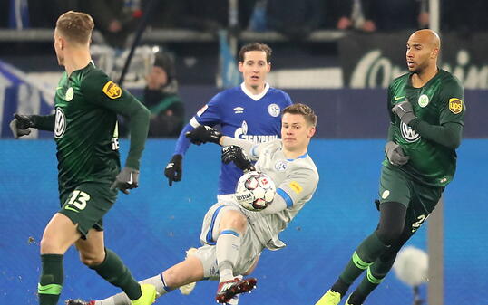 Alexander Nübel stand im Fokus des Interesses und zeigte eine starke Partie gegen Wolfburg