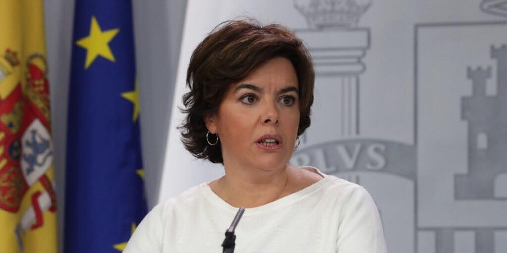 Jeder Dialog müsse im Rahmen der Gesetze stattfinden, sagte Spaniens Vize-Ministerpräsidentin Soraya Saenz de Santamaria. (Archivbild)