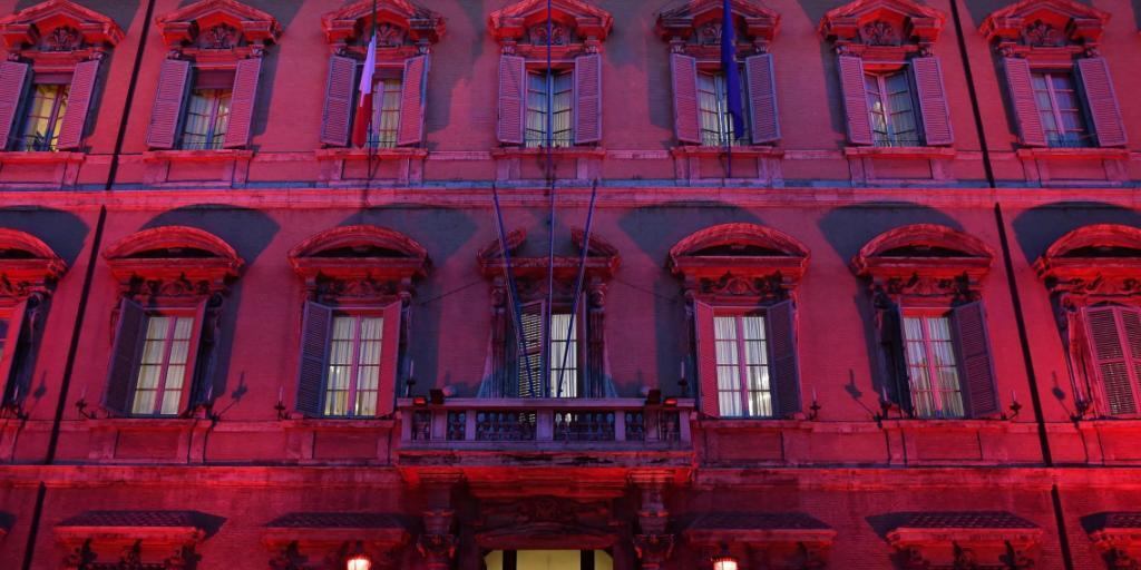 Das Senatsgebäude in Rom. Der Senat hat dem Haushaltsgesetz zugestimmt. Das Gesetz muss noch von der Abgeordnetenkammer abgesegnet werden. Italien ist hoch verschuldet.(Archivbild) Das Senatsgebäude in Rom. Der Senat hat dem Haushaltsgesetz zugestimmt. Das Gesetz muss noch von der Abgeordnetenkammer abgesegnet werden. Italien ist hoch verschuldet.(Archivbild)