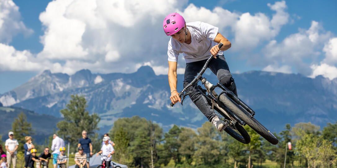 Eröffnung der Sport- und Freizeitanlage Blumenau Triesen Eröffnung der Sport- und Freizeitanlage Blumenau Triesen