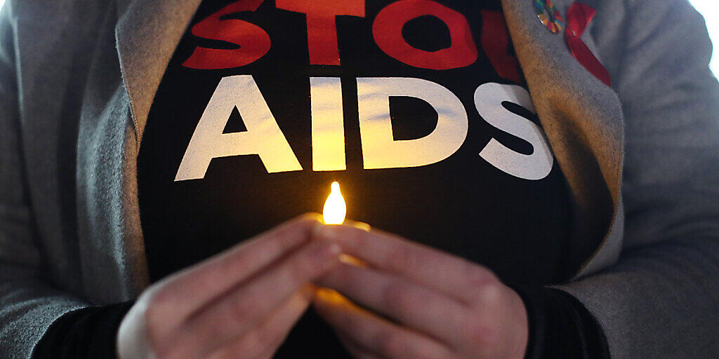 ARCHIV - Im vergangenen Jahr haben sich nach Schätzungen 1,7 Millionen Menschen weltweit mit HIV angesteckt. Foto: Yui Mok/PA Wire/dpa