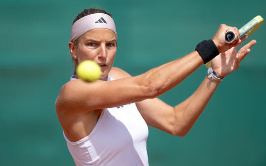 Kathinka von Deichmann spielt gutes Tennis, kann aber nicht reüssieren.