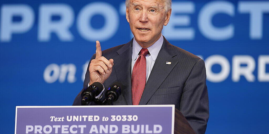 Joe Biden, demokratischer Präsidentschaftskandidat und ehemaliger US-Vizepräsident, nimmt im Queen-Theater an einer Online-Veranstaltung des öffentliches Gesundheitswesens teil. Foto: Andrew Harnik/AP/dpa Joe Biden, demokratischer Präsidentschaftskandidat und ehemaliger US-Vizepräsident, nimmt im Queen-Theater an einer Online-Veranstaltung des öffentliches Gesundheitswesens teil. Foto: Andrew Harnik/AP/dpa