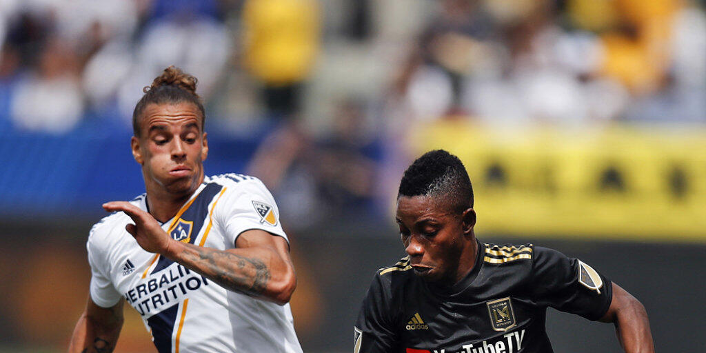 Rolf Feltscher (links) steht LA Galaxy rund vier Monate nicht zur Verfügung