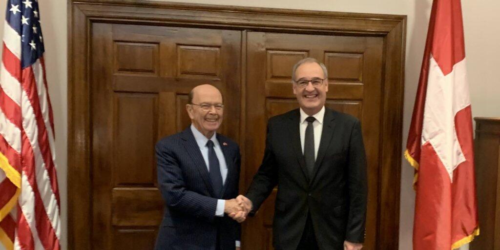 Wirtschaftsminister Guy Parmelin traf seinen US-Amtskollegen Wilbur Ross am Freitag in Washington.