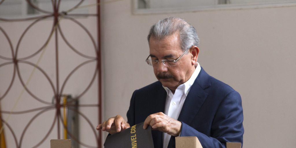 Präsident Danilo Medina bei der Stimmabgabe in Santo Domingo