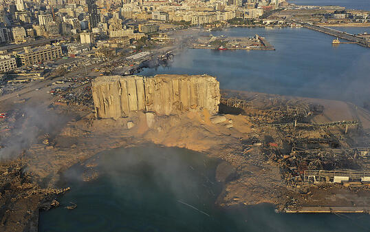 In der libanesischen Hauptstadt Beirut ereignete sich am 4. August eine gewaltige Explosion. Foto: Hussein Malla/AP/dpa