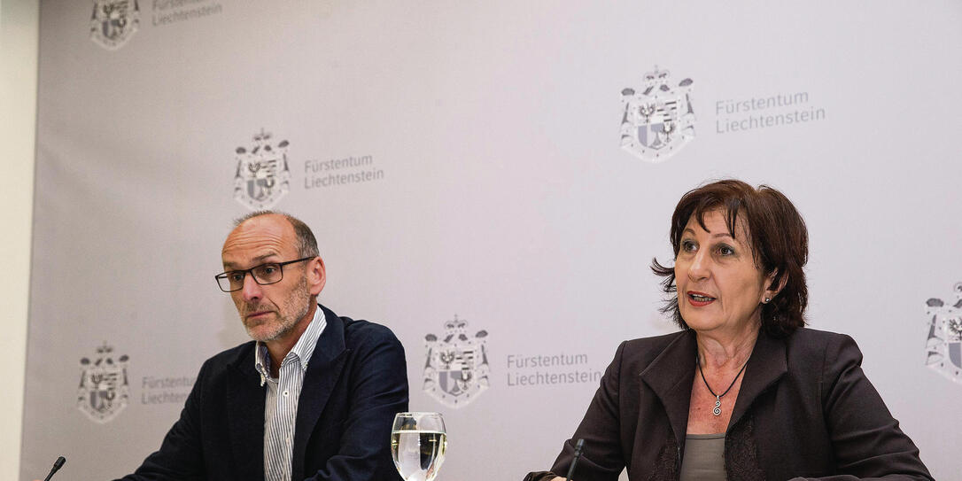 PK Regierung 141010