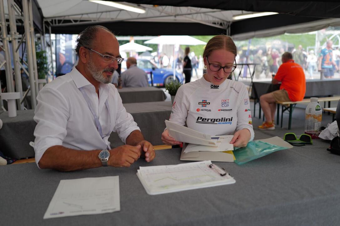 Dario Pergolini (l.) und Linda Frey (r.) schauen sportlich auf eine pr&auml;gende Zeit zur&uuml;ck.