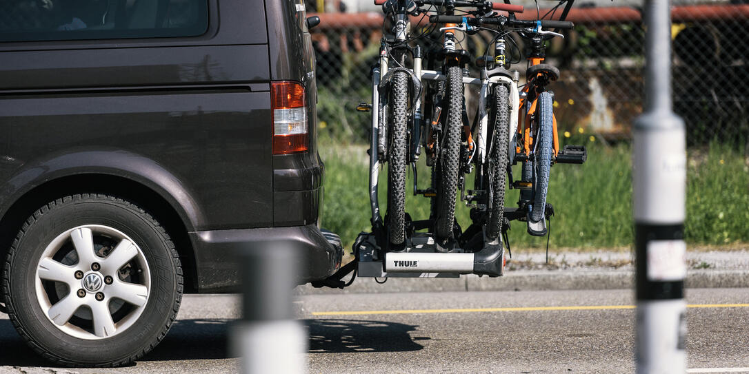 VELO, VELOS, VELOFAHRER, FAHRRADFAHRER, RADFAHRER, FAHRRAEDER, FAHRRADTRAEGER, VELO, VELOS, VELOFAHRER, FAHRRADFAHRER, RADFAHRER, FAHRRAEDER, FAHRRADTRAEGER,