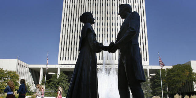 Geb&auml;ude der Mormonenkirche mit Denkmal in Salt Lake City (Archiv)