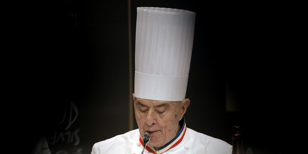 Der französische Spitzenkoch Paul Bocuse ist tot. Der Altmeister der französischen Küche  starb in seinem 92. Altersjahr. (Archivbild aus dem Jahr 2013)