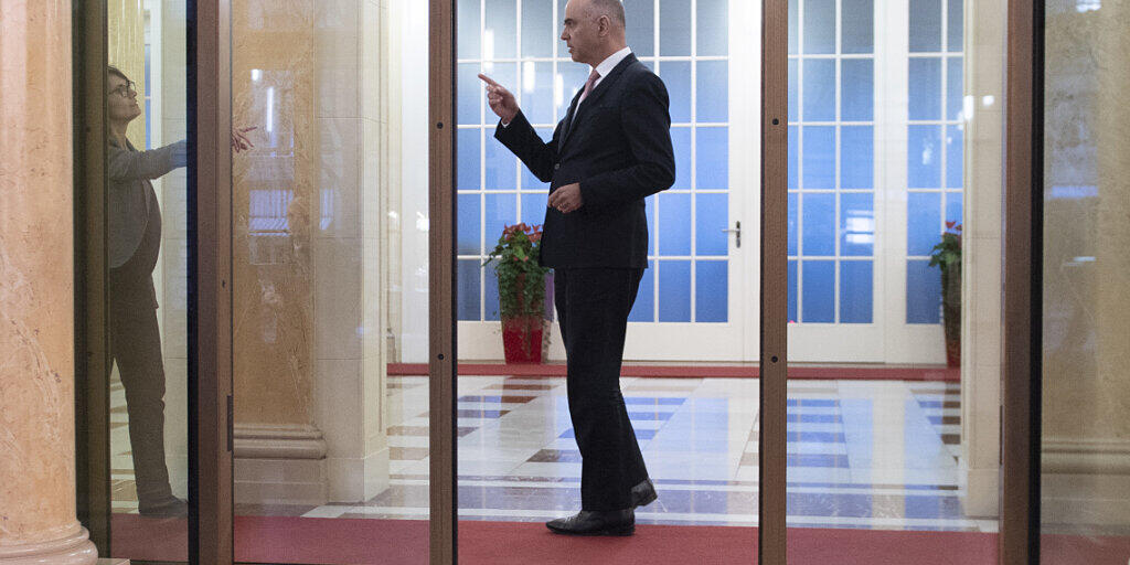 Gesundheitsminister Alain Berset hat sich mit Vertretern der Kantone auf einheitliche Regeln für Veranstaltungen geeinigt.