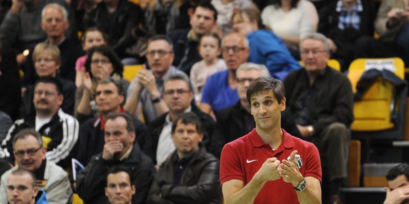 Trainer Adrian Brüngger musste mit Pfadi im Europacup eine Niederlage hinnehmen (Archivbild)