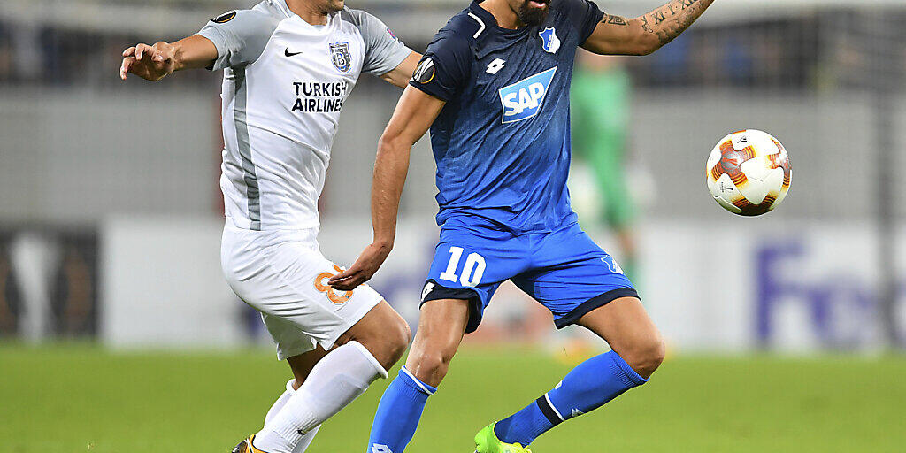 Gökhan Inler (links) wurde in der Türkei nun auch mit Basaksehir Istanbul Meister