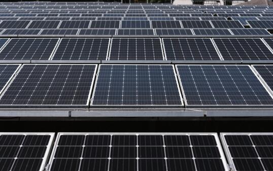 MIGROS, MGB, MIGROS-GENOSSENSCHAFTS-BUND, GENOSSENSCHAFT, DETAILHANDEL, DETAILHAENDLER, DETAILHANDELSUNTERNEHMEN, FILIALE, PLUS-ENERGIE-FILIALE, SUPERMARKT, RIETBACH, SONNENENERGIE, SOLARENERGIE, SOLARSTROM, PHOTOVOLTAIK, PV, PV-ANLAGE, SOLARPANEL, SOLAR-