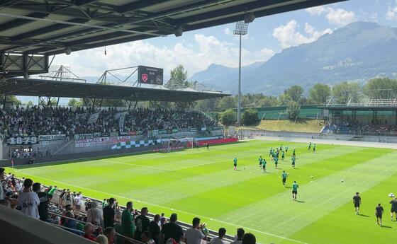 St. Gallen bringt Stimmung in das Rheinpark Stadion.