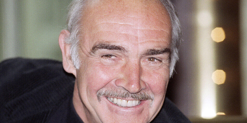 Die Pistole von Sean Connery aus dem Film "James Bond - 007 jagt Dr. No" kommt unter den Hammer. (Archivbild)