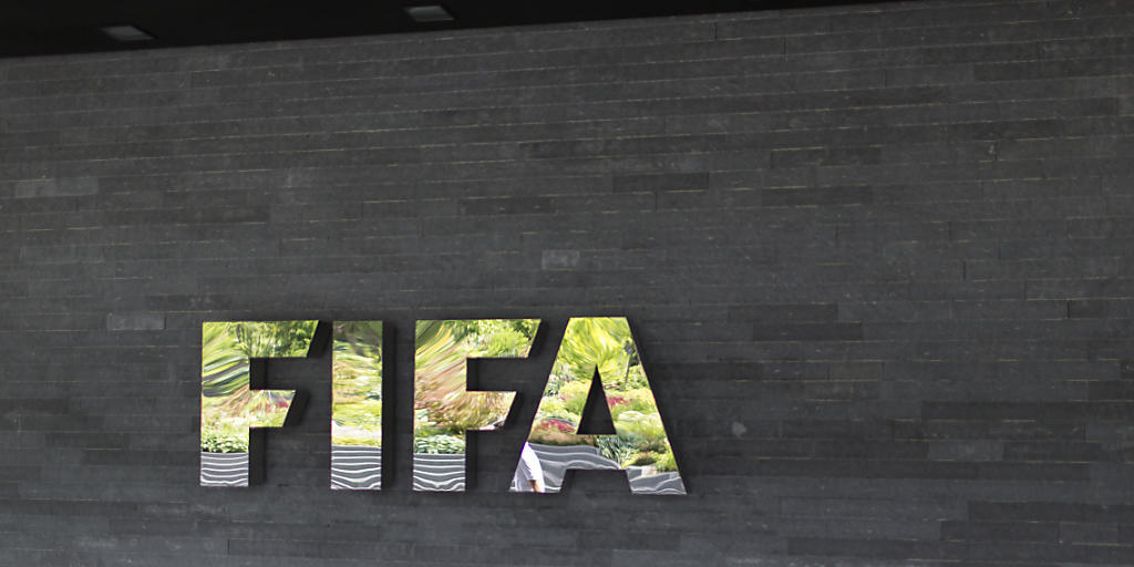 Den sieben in der Schweiz verhafteten FIFA-Funktionären könnte bald in den USA der Prozess gemacht werden - der Bund hat formelle Auslieferungsersuchen erhalten.