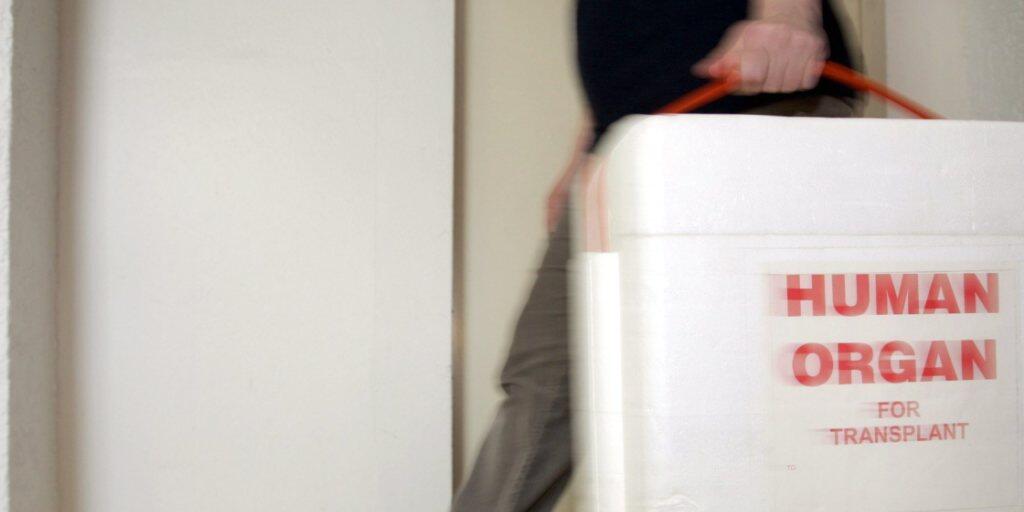 Im vergangenen Jahr wurden Organe von 157 verstorbenen Personen transplantiert. Über 1400 Personen warten noch auf ein Organ. (Symbolbild) Im vergangenen Jahr wurden Organe von 157 verstorbenen Personen transplantiert. Über 1400 Personen warten noch auf ein Organ. (Symbolbild)