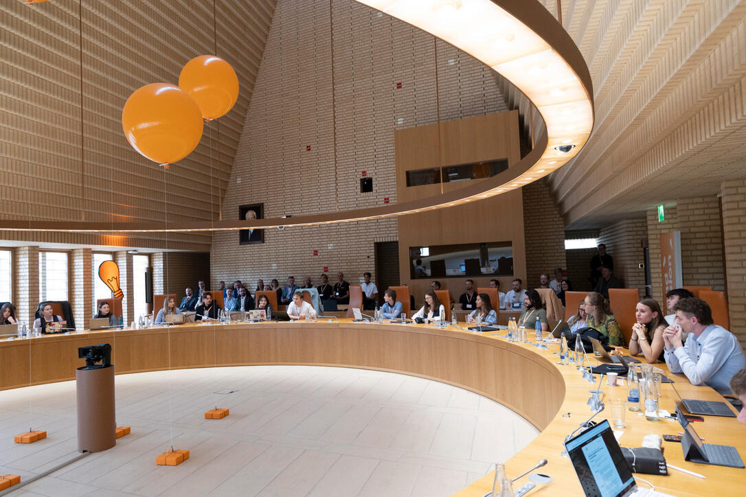 10. Jugendsession im Liechtensteiner Landtag.