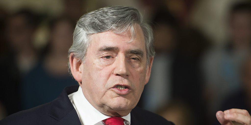 Der ehemalige britische Premierminister Gordon Brown warnt nachdrücklich vor den negativen Folgen eines Austritts Grossbritanniens aus der Europäischen Union. Letzte Woche sprach sich Brown am Swiss Economic Forum in Interlaken für einen Verbleib in der EU aus. (Archivbild) Der ehemalige britische Premierminister Gordon Brown warnt nachdrücklich vor den negativen Folgen eines Austritts Grossbritanniens aus der Europäischen Union. Letzte Woche sprach sich Brown am Swiss Economic Forum in Interlaken für einen Verbleib in der EU aus. (Archivbild)