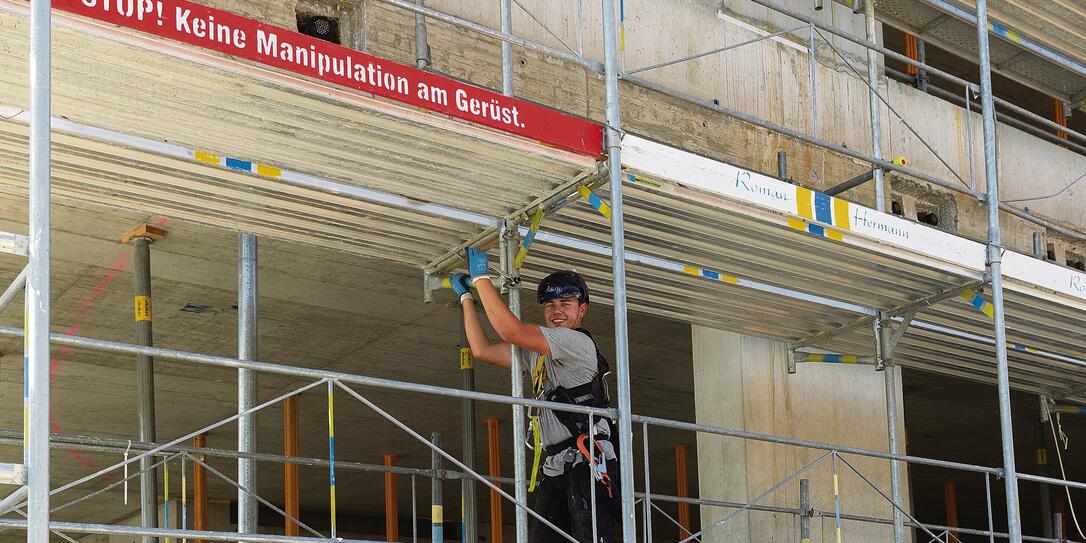 Joel Blumer, Schaan