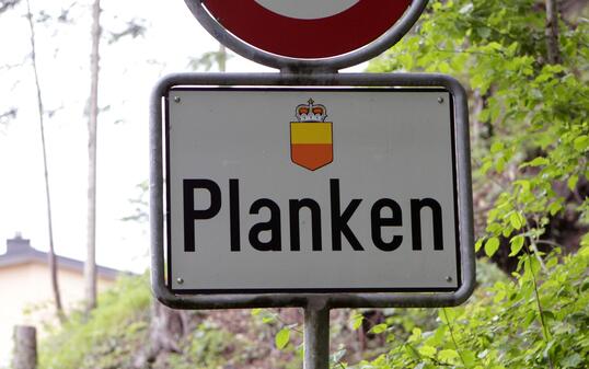 planken, gemeinde, ortsschild, liechtenstein, ©elma korac