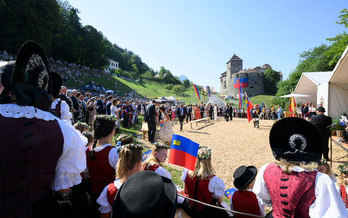 Staatsfeiertag 2026: Staatsakt auf der Schlosswiese (15.08.2026)