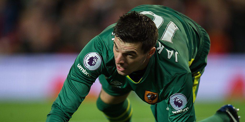 Am Boden: Eldin Jakupovic steigt mit Hull City aus der Premier League ab