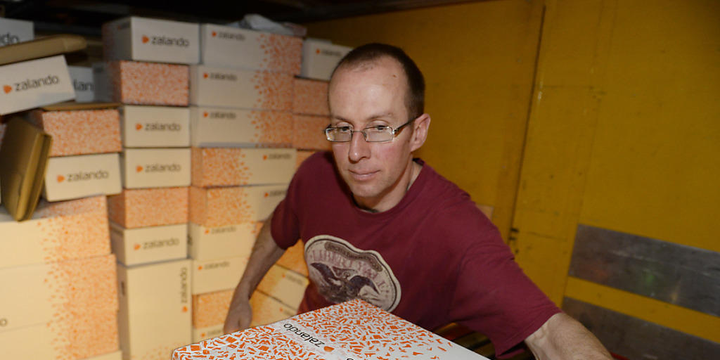 Der Online-Modehändler Zalando war zum zweiten Mal in Folge profitabel und will seinen Marktanteil weiter ausbauen. (Archivbild)