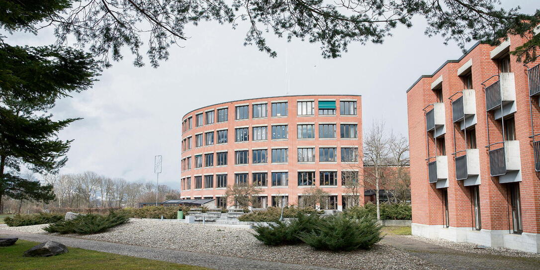 Gymnasium Vaduz Provisorium Schule 150225 Gymnasium Vaduz Provisorium Schule 150225
