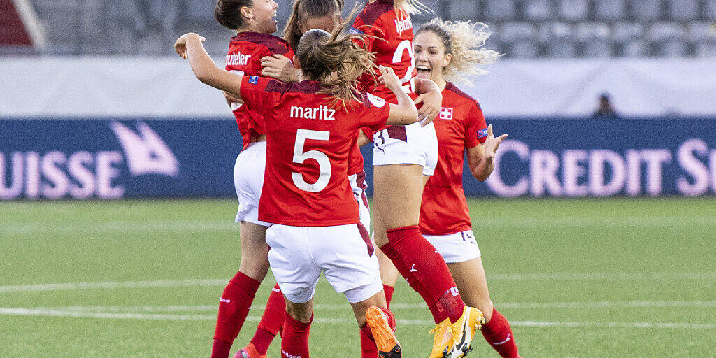 Die Schweizerinnen schlagen Belgien in Spitzenspiel der Gruppe H knapp mit 2:1 Die Schweizerinnen schlagen Belgien in Spitzenspiel der Gruppe H knapp mit 2:1