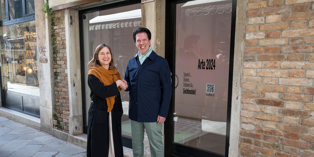 240418 Er&ouml;ffnung der Biennale-Ausstellung Klafter  in Venedig