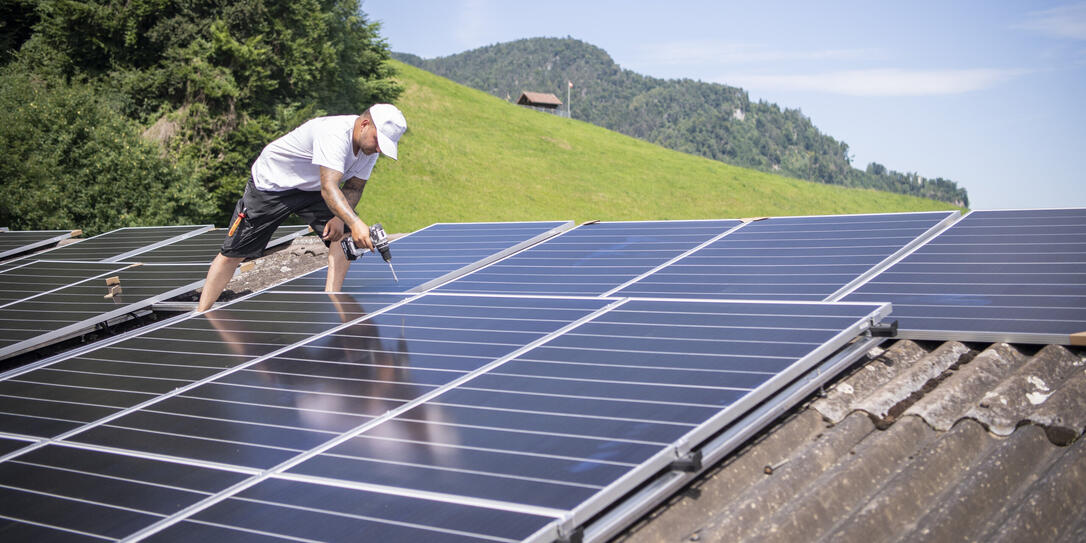 GEWERBEHALLE, PHOTOVOLTAIK, PV, SONNENENERGIE, SOLARENERGIE, SOLARSTROM, SOLARZELLEN, SOLARANLAGE, SOLAR-ANLAGE, SOLARPANEL, SOLAR-PANEL, SOLARMODUL, SOLAR-MODUL, STROM, SONNENKOLLEKTOR, SONNENKOLLEKTOREN, PV-MODUL, PHOTOPHOLTAIKMODUL, PV-ANLAGE, PHOTOVOLT GEWERBEHALLE, PHOTOVOLTAIK, PV, SONNENENERGIE, SOLARENERGIE, SOLARSTROM, SOLARZELLEN, SOLARANLAGE, SOLAR-ANLAGE, SOLARPANEL, SOLAR-PANEL, SOLARMODUL, SOLAR-MODUL, STROM, SONNENKOLLEKTOR, SONNENKOLLEKTOREN, PV-MODUL, PHOTOPHOLTAIKMODUL, PV-ANLAGE, PHOTOVOLT
