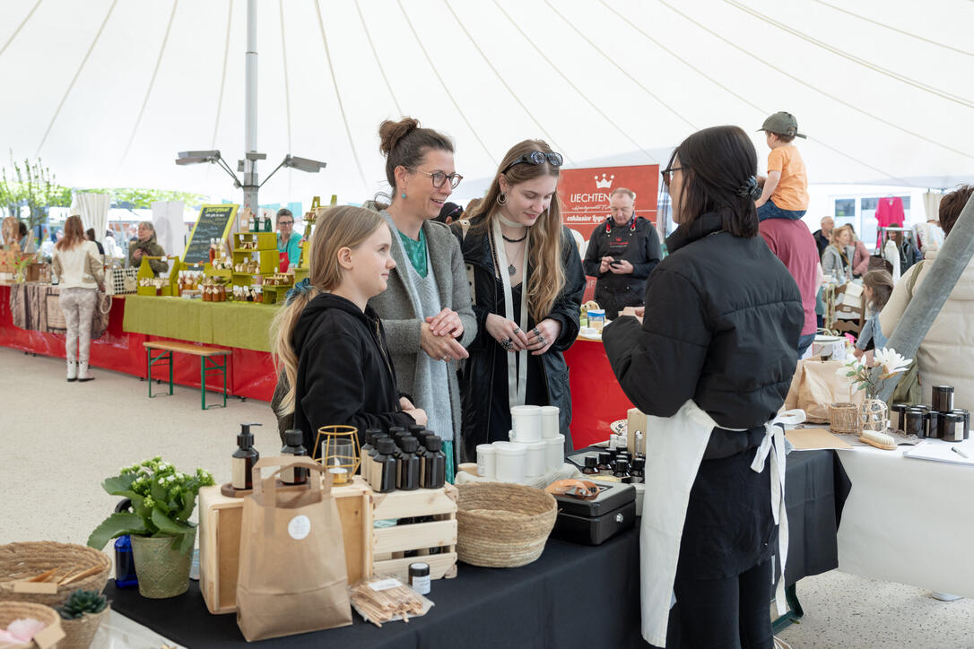 Lokal + Fair Frühlingsmarkt in Vaduz