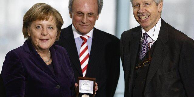 Prinz Nikolaus verleiht Preis an Kanzlerin Merkel - Vaterland online