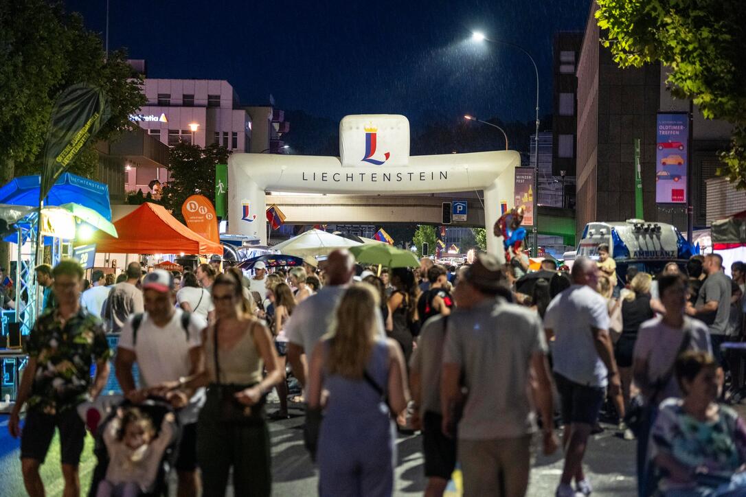 Staatsfeiertag 2026 Volksfest mit Abendprogramm
