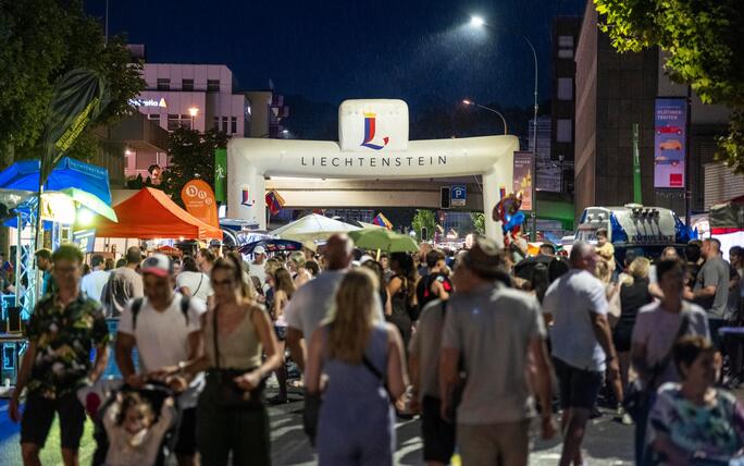 Staatsfeiertag 2026 Volksfest mit Abendprogramm