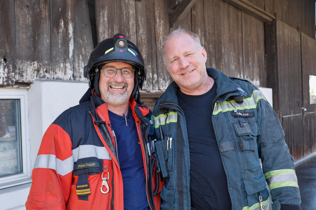 Schluss&uuml;bung beim Kurs f&uuml;r neue Feuerwehrleute beim "Restaurant L&ouml;wen&raquo; in Gamprin-Bendern.