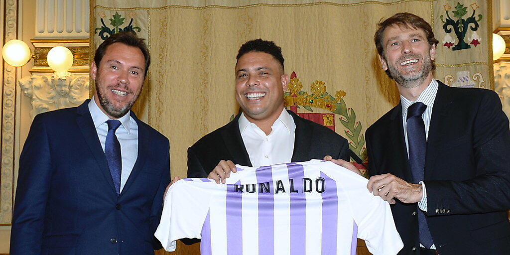 Ronaldo (Bildmitte) ist neu Mehrheits-Eigentümer bei Valladolid