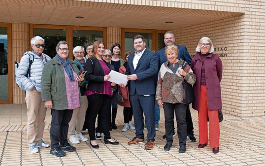 Petitionen zu Elternzeit und Mehrfachdiskriminierung an den Landtag